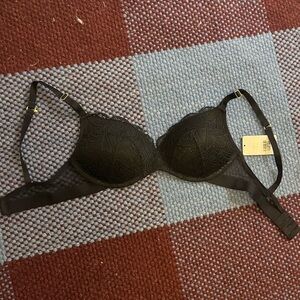 Lively lacy bra 36c bnwt